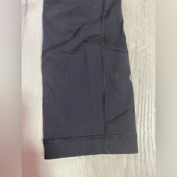 Lululemon Cropped Black Leggings With Sheer Panels, Size 4 - Picture 2 of 10